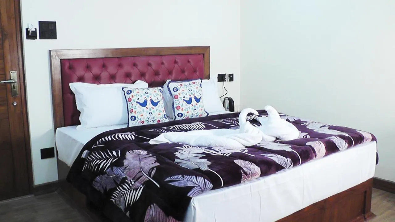 ***  Hotel Jakhu Heights Shimla India